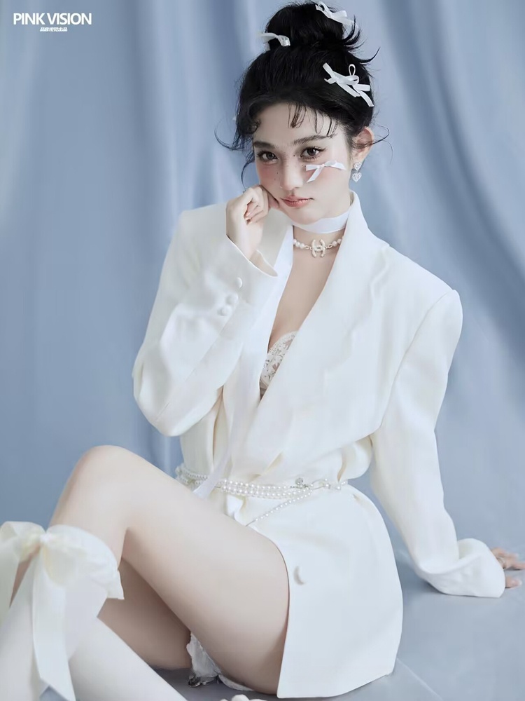 Studio Photography Suit White  - Ethnic Clothing & Online Fashion Store Khaadi Pk review and price